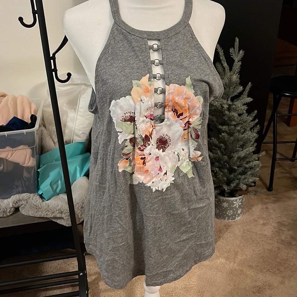 NWT sexy low front tank with floral design torrid size 00